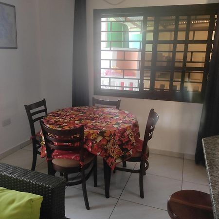 Apartamento Sue-Etoile Self Catering Pointe Au Sel Exterior foto